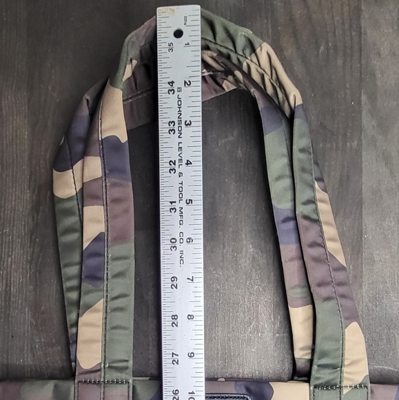 NWOT Totto Camo Tote Handbag - Picture 13 of 14
